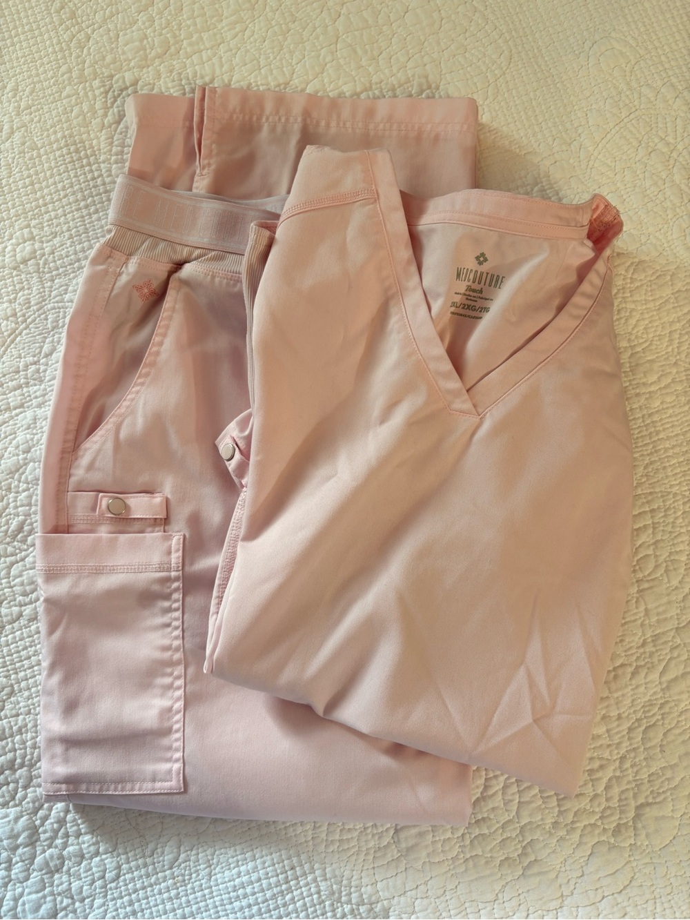 Med Couture Women's ice Pink Scrub Top and Pants Set